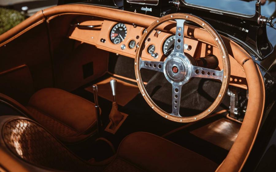 Торпедо Jaguar XK120 Roadster by Jaguar Classic Restores 1954 года  (фото 27 из 34)